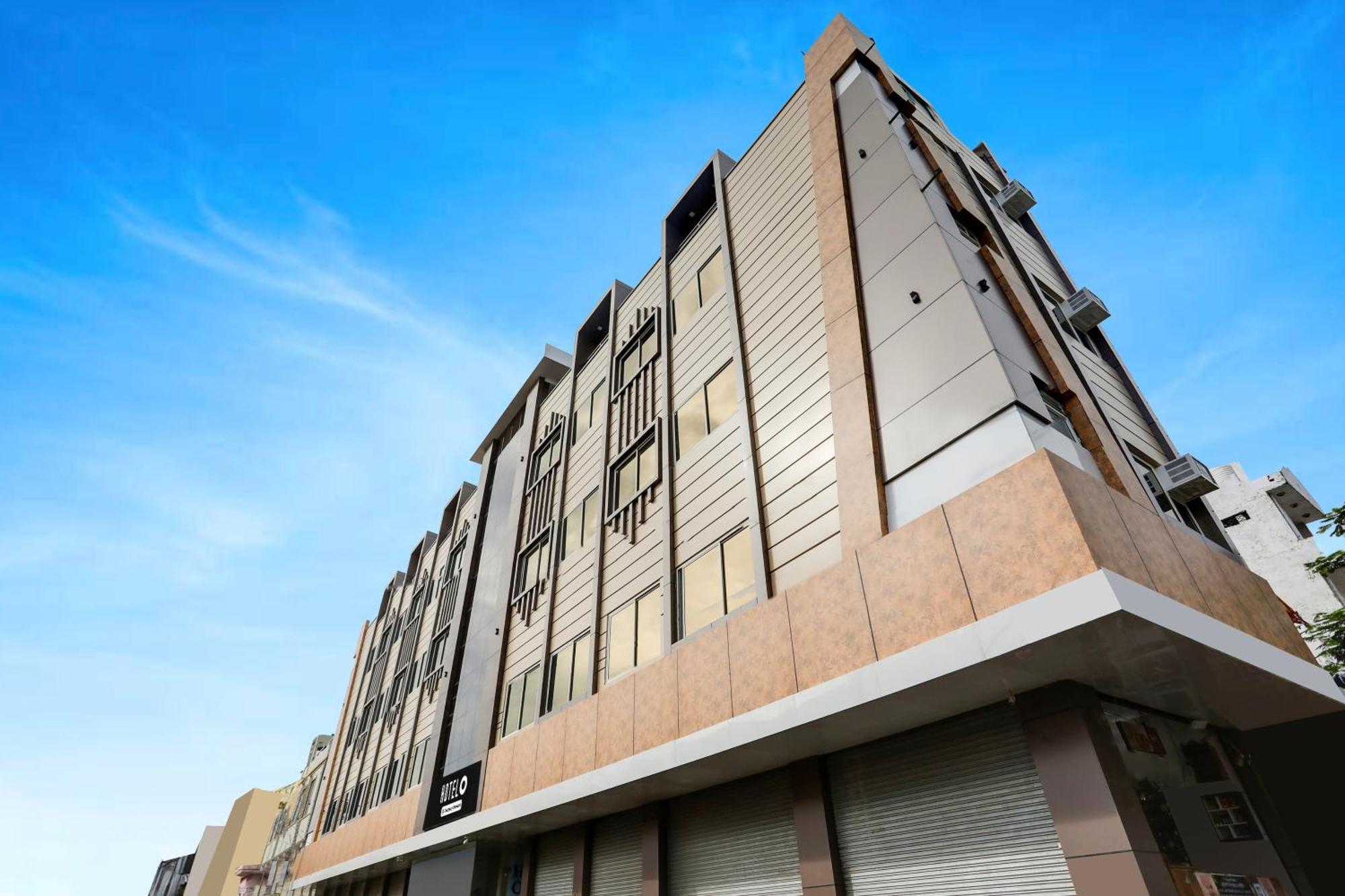 Super Hotel O Kota Near Railway Station Formerly Aagam Inn Tirath Extérieur photo